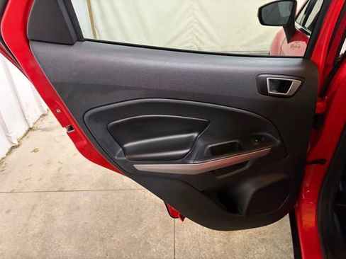 Used 2021 Ford EcoSport Titanium image 16