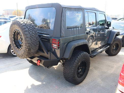 Used 2017 Jeep Wrangler Unlimited Sport w/ Quick Order Package 24S image 9