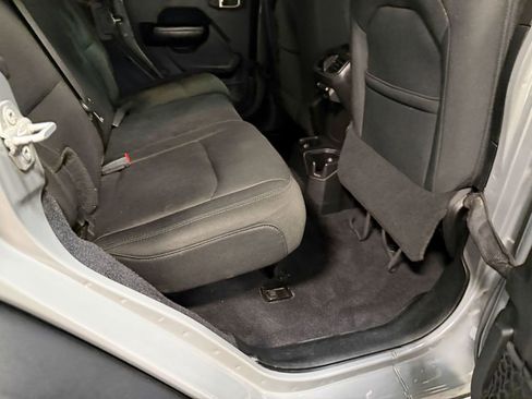 Used 2019 Jeep Wrangler Unlimited Sport S AWD/4WD image 65