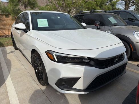 Used 2024 Honda Civic Sport Touring image 2