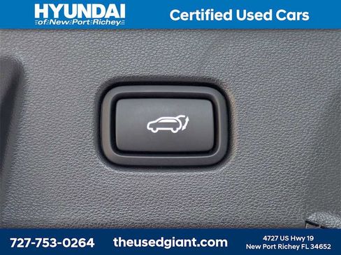 Used 2025 Hyundai Tucson Limited image 13