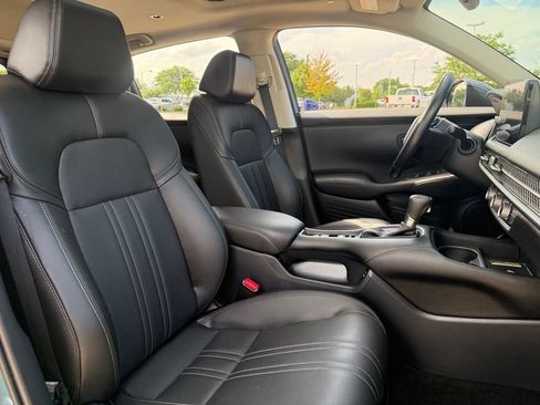 Used 2025 Honda HR-V EX-L image 13