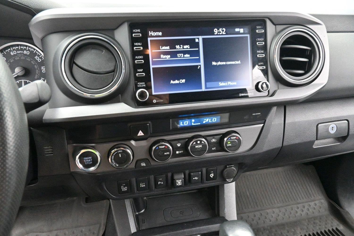 Used 2021 Toyota Tacoma TRD Off-Road w/ Technology Package AWD/4WD image 21