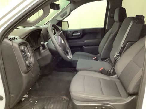 Used 2022 Chevrolet Silverado 1500 Custom image 17