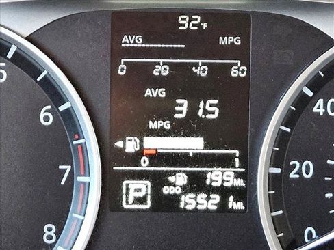 Used 2024 Nissan Kicks S FWD image 13