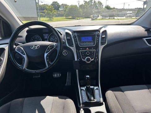 Used 2013 Hyundai Elantra GT w/ Touch & Go Pkg image 22