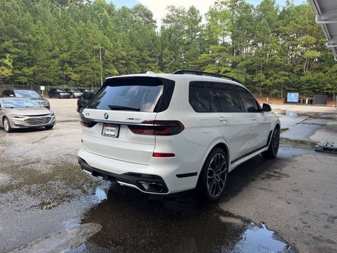 Used 2025 BMW X7 xDrive40i w/ M Sport Package AWD/4WD image 7