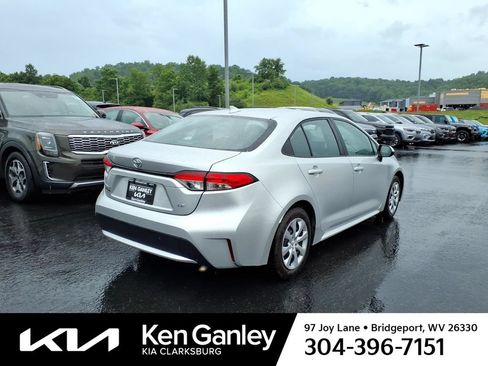 Used 2022 Toyota Corolla LE FWD image 6