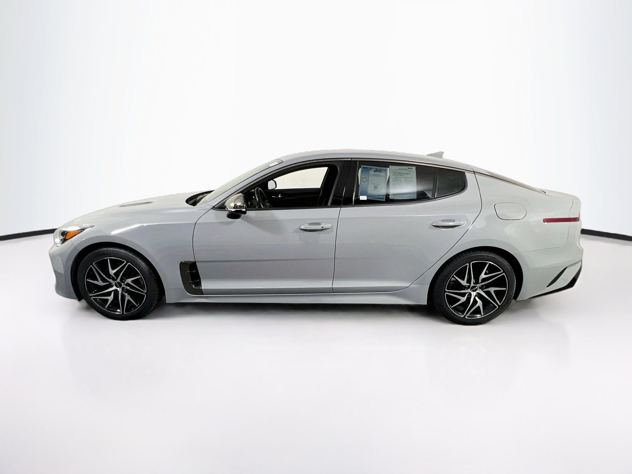 Used 2023 Kia Stinger GT-Line AWD/4WD image 8