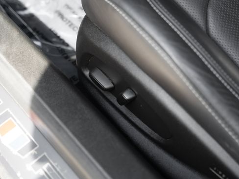 Used 2017 Chevrolet Camaro SS RWD image 26