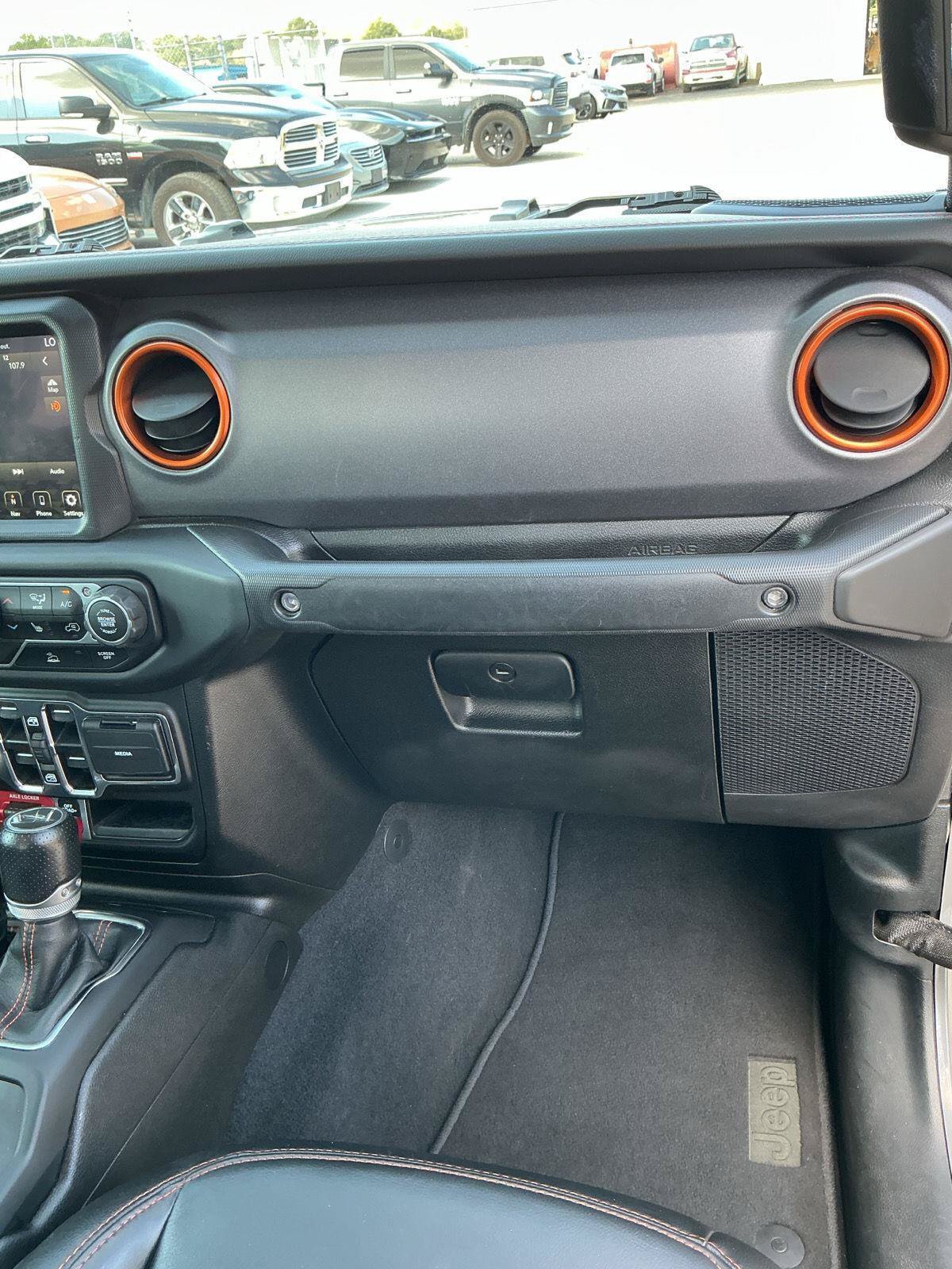 Used 2021 Jeep Gladiator Mojave AWD/4WD image 26