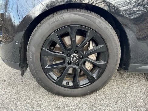 Certified 2025 Land Rover Range Rover Sport SE image 2