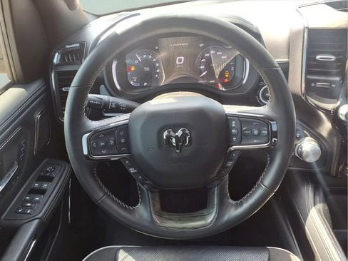 Used 2025 RAM 1500 Limited AWD/4WD image 22