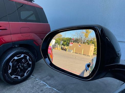 Used 2025 Buick Envista Sport Touring image 18