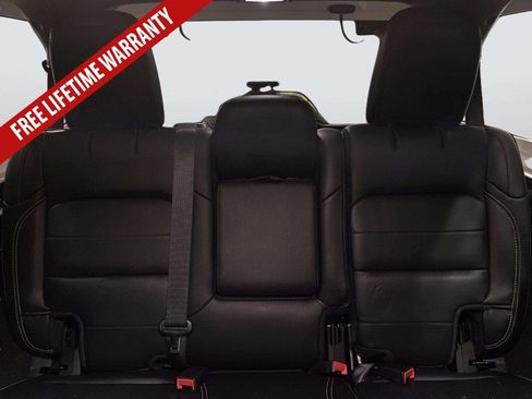 Used 2019 Jeep Wrangler Unlimited Sahara AWD/4WD image 27
