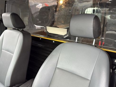 Used 2018 Ford Transit Connect XL image 10