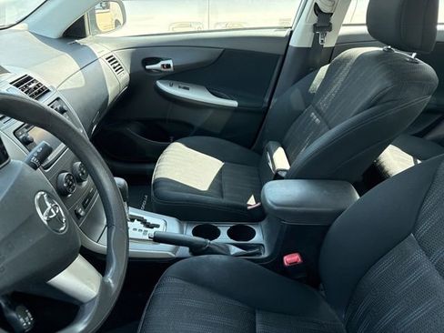 Used 2013 Toyota Corolla S image 3