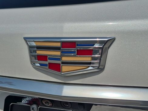 Used 2023 Cadillac XT5 Premium Luxury w/ Technology Package FWD image 27