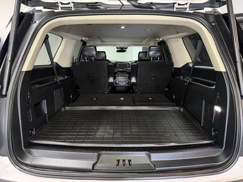 Used 2019 Ford Expedition Max Platinum AWD/4WD image 17