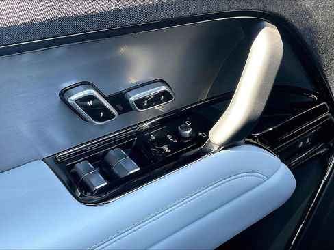 New 2026 Land Rover Range Rover Sport SE AWD/4WD image 23