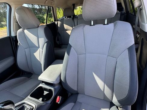 Certified 2022 Subaru Outback Premium AWD/4WD image 40