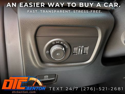 Used 2025 Jeep Grand Cherokee L Limited w/ Luxury Tech Group II AWD/4WD image 12