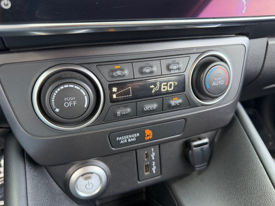 Used 2025 Nissan Leaf S FWD image 23