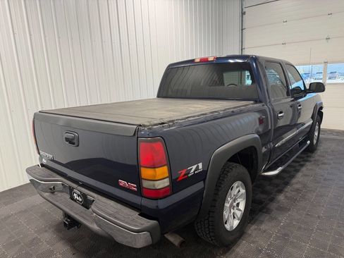 Used 2006 GMC Sierra 1500 SLE w/ Onstar Plus Package AWD/4WD image 3