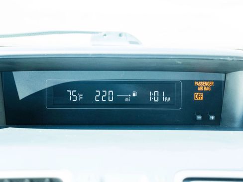 Used 2017 Subaru Crosstrek 2.0i Limited image 15