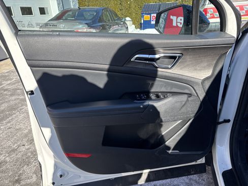 Used 2023 Kia Sportage X-Line image 16