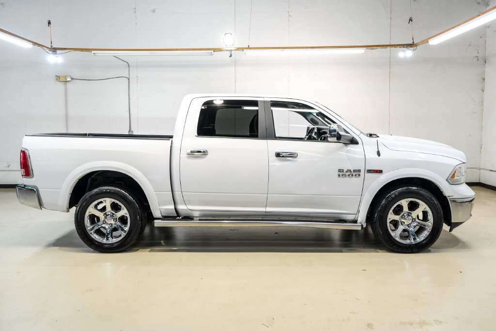 Used 2018 RAM 1500 Laramie AWD/4WD image 7