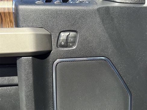 Used 2018 Ford F150 Lariat w/ Equipment Group 502A Luxury image 22