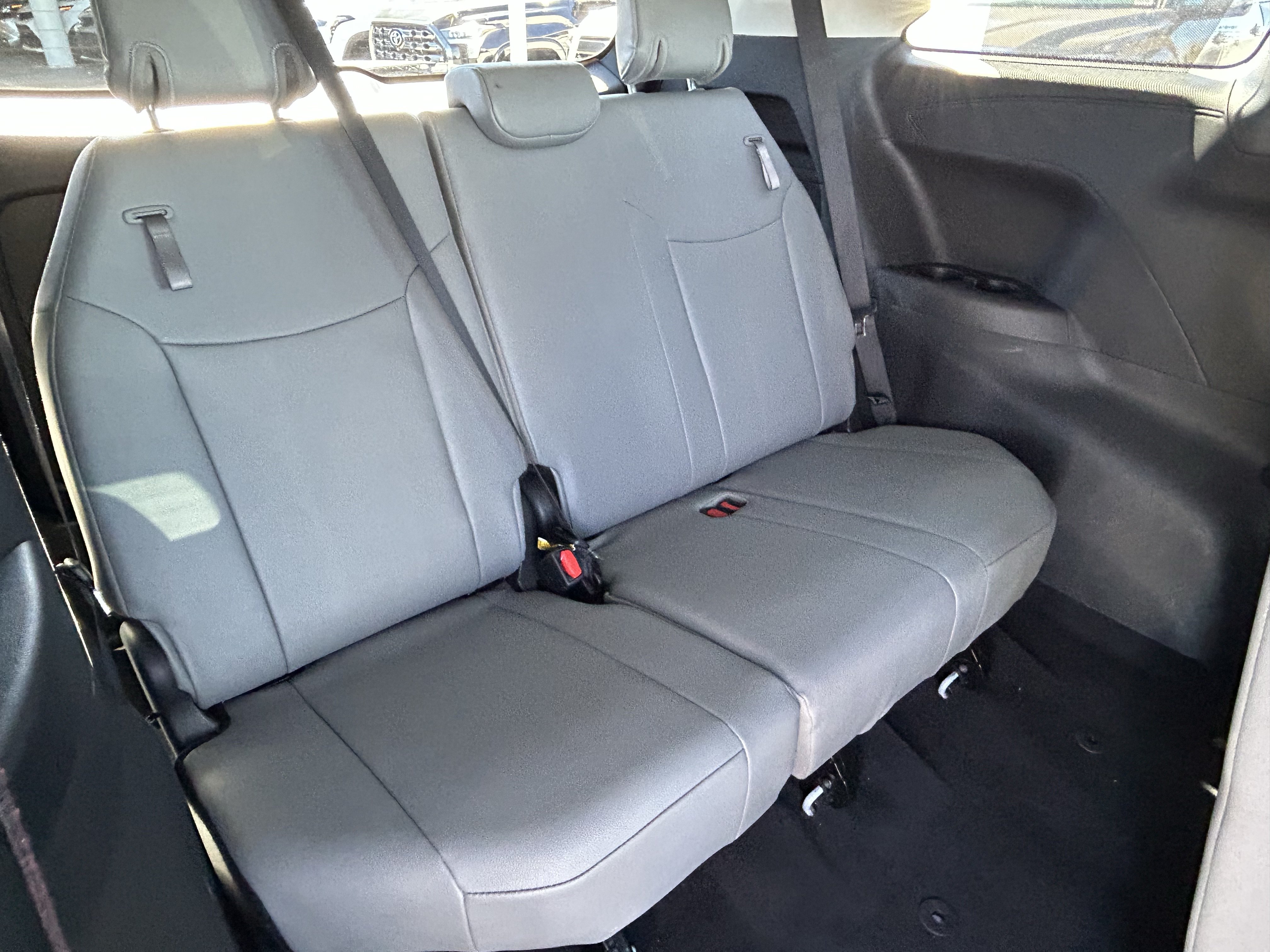 Certified 2026 Toyota Sienna XLE FWD image 12