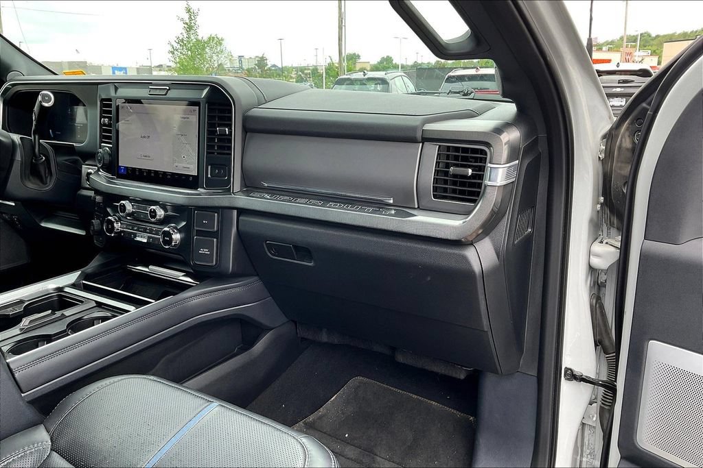Used 2025 Ford F450 Platinum AWD/4WD image 16