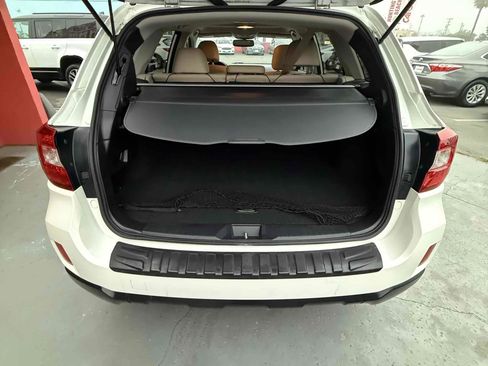 Used 2016 Subaru Outback 2.5i Limited image 14