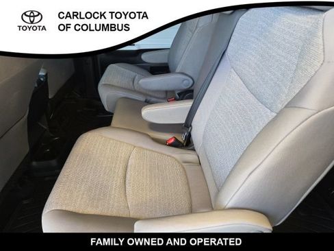 Used 2026 Toyota Sienna LE FWD image 14