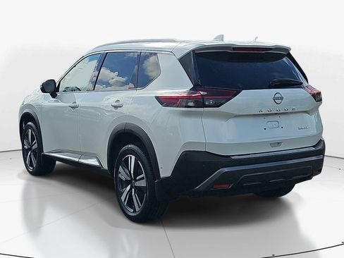 Used 2023 Nissan Rogue SL w/ SL Premium Package AWD/4WD image 8