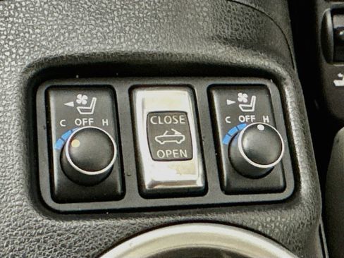 Used 2016 Nissan 370Z Touring Sport RWD image 22