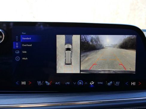 Used 2025 Chevrolet Suburban Premier image 13