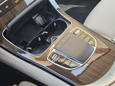 Certified 2022 Mercedes-Benz GLC 300 image 21