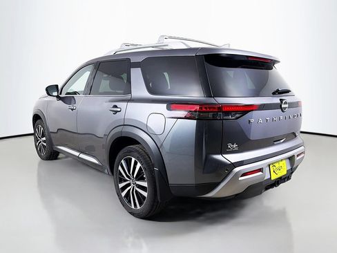 Used 2025 Nissan Pathfinder Platinum w/ Cargo Package AWD/4WD image 8