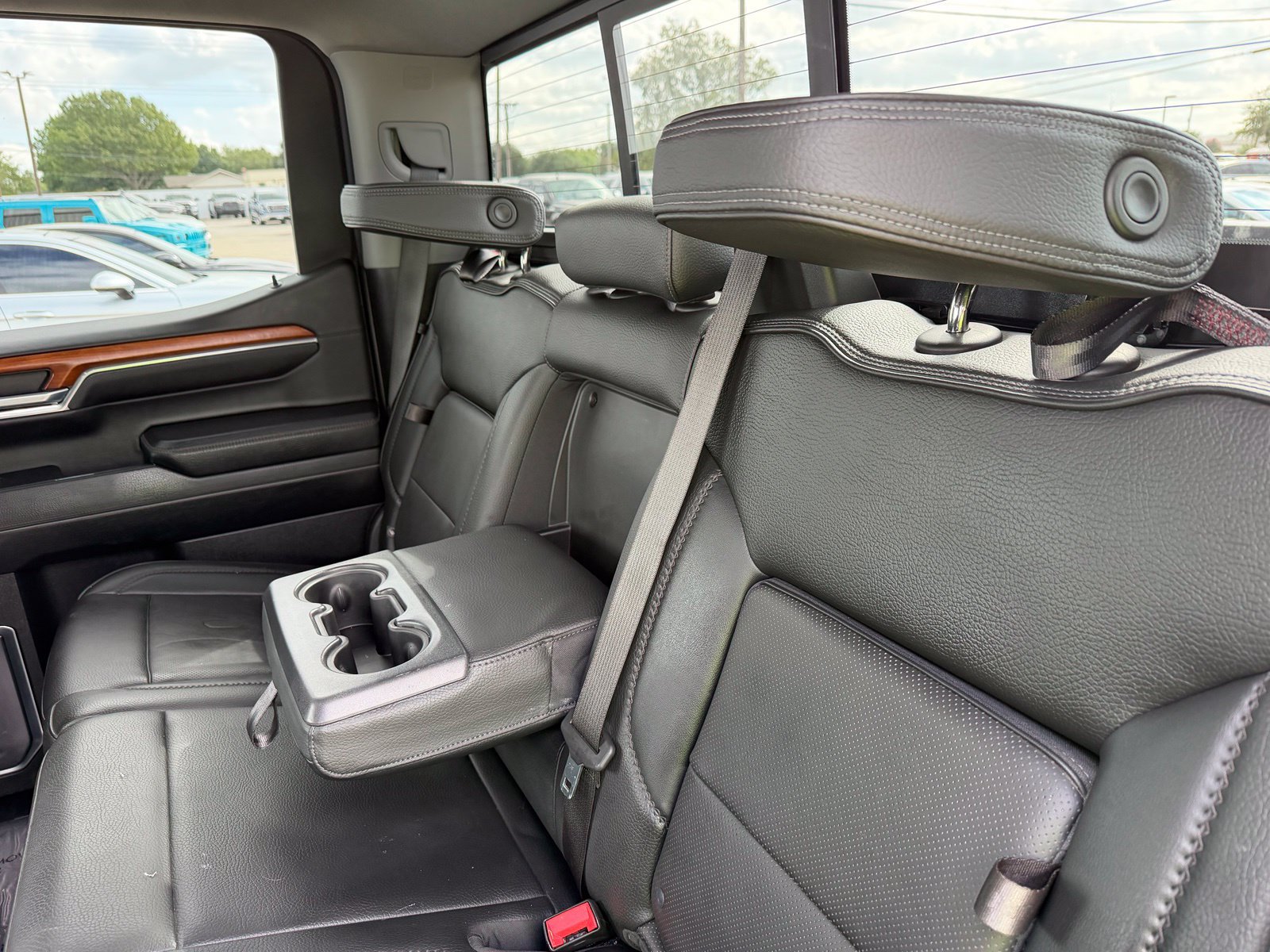 Used 2022 GMC Sierra 1500 Denali AWD/4WD image 32