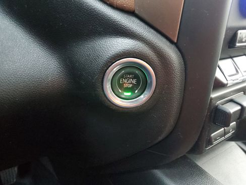 Used 2021 Chevrolet Silverado 3500 High Country image 25