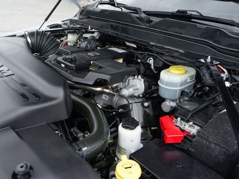 Used 2022 RAM 2500 Laramie AWD/4WD image 14