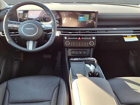 New 2026 Hyundai Tucson Limited image 14