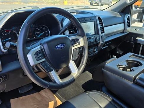 Used 2020 Ford F350 Lariat image 18