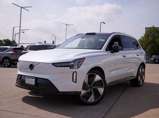 New 2025 Volvo EX90 Ultra video 1