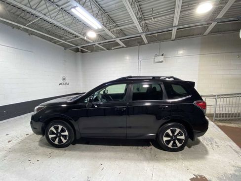 Used 2018 Subaru Forester 2.5i Premium w/ All-Weather Package AWD/4WD image 3