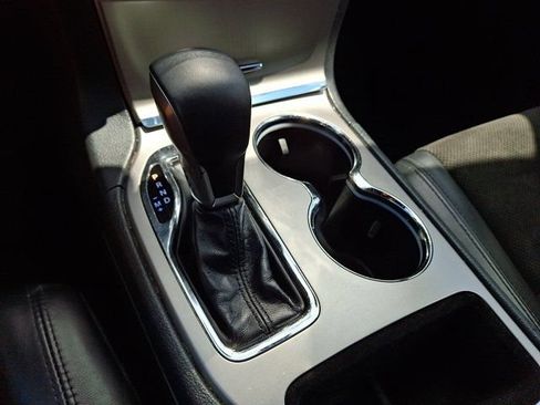 Certified 2019 Jeep Grand Cherokee Altitude AWD/4WD image 18