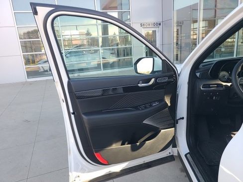 Used 2025 Hyundai Palisade Calligraphy image 18